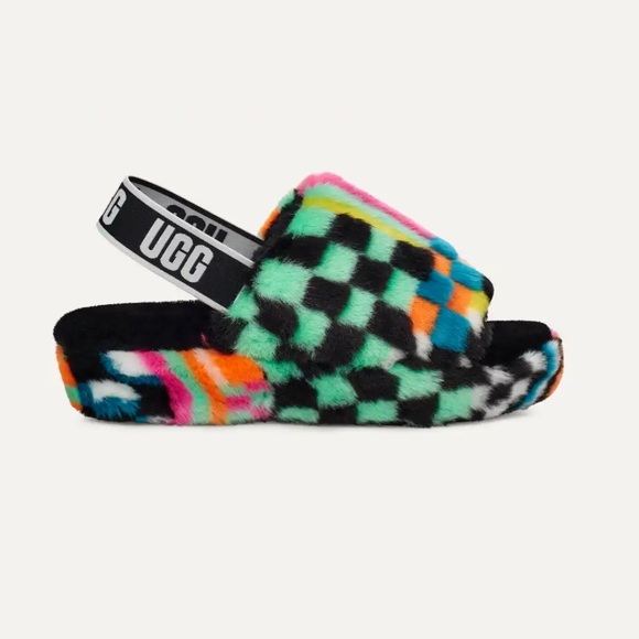 UGG SLIPPERS - Picture 1 of 6